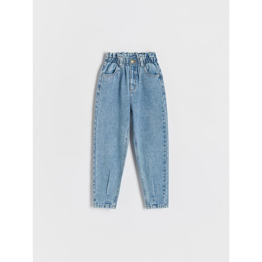 Reserved - Jeansy baggy z haftem przy kieszeni - niebieski Reserved 122 (6-7 lat) wyprzedaż Reserved