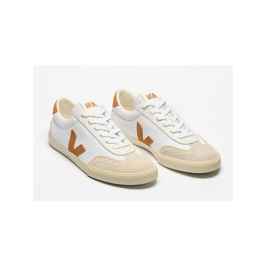 Veja Sneakersy &quot;Volley&quot; w kolorze beżowo-białym ze sklepu Limango Polska w kategorii Trampki damskie - zdjęcie 186161322