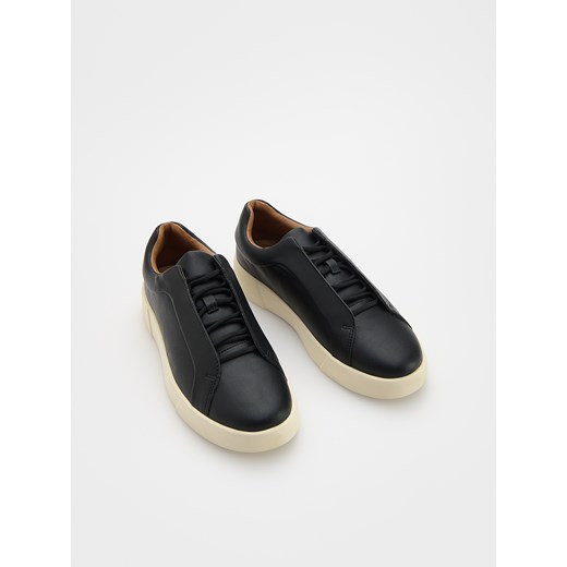 Reserved - Skórzane sneakersy - czarny ze sklepu Reserved w kategorii Trampki męskie - zdjęcie 186170123