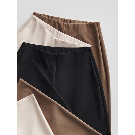 Reserved - Spodnie z szerokimi nogawkami - brązowy Reserved M okazyjna cena Reserved