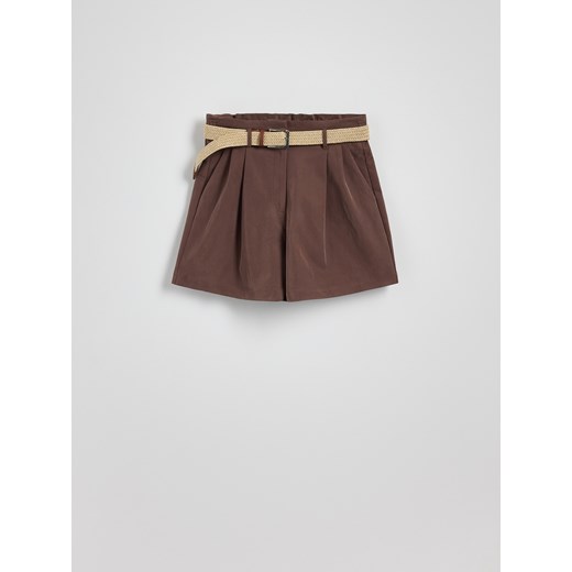 Reserved - Szorty z plecionym paskiem - ciemnobrązowy Reserved XL Reserved okazyjna cena