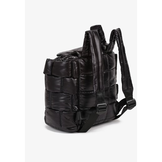 Czarny Pikowany Plecak w Stylu Puffer z Klapą i Ściągaczem Ruvitte ONE SIZE born2be.pl