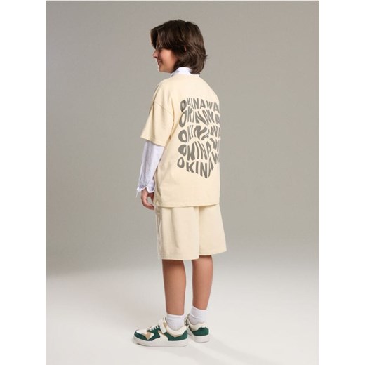 Sinsay - Koszulka oversize z nadrukiem na plecach - kremowy ze sklepu Sinsay w kategorii T-shirty chłopięce - zdjęcie 186191954