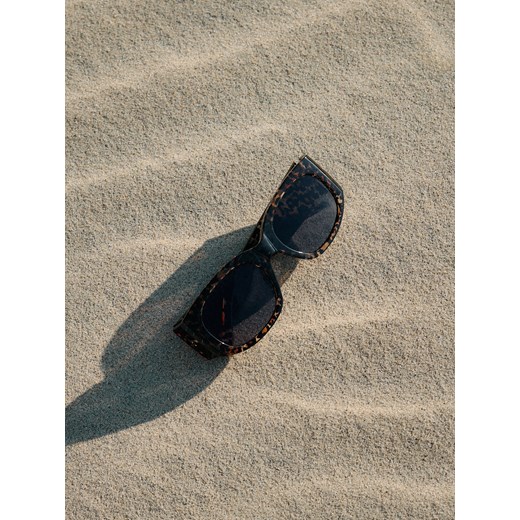 Reserved - Okulary przeciwsłoneczne - wielobarwny Reserved ONE SIZE okazyjna cena Reserved