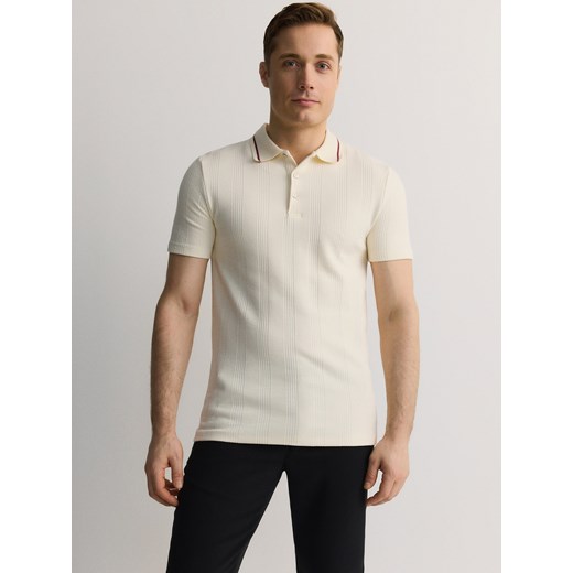 Reserved - Strukturalna koszulka polo regular - złamana biel ze sklepu Reserved w kategorii T-shirty męskie - zdjęcie 186194701