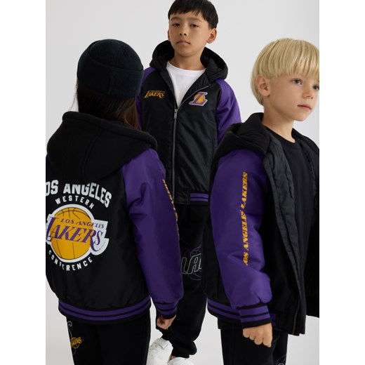 Reserved - Kurtka Los Angeles Lakers NBA - czarny ze sklepu Reserved w kategorii Kurtki chłopięce - zdjęcie 186199123