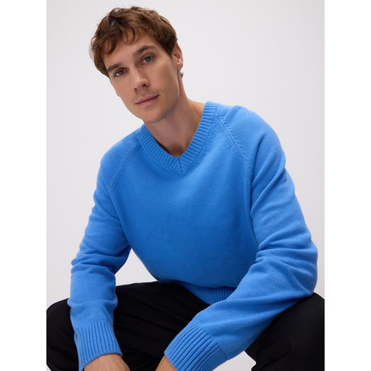 Reserved - Sweter z dekoltem V - niebieski ze sklepu Reserved w kategorii Swetry męskie - zdjęcie 186217543