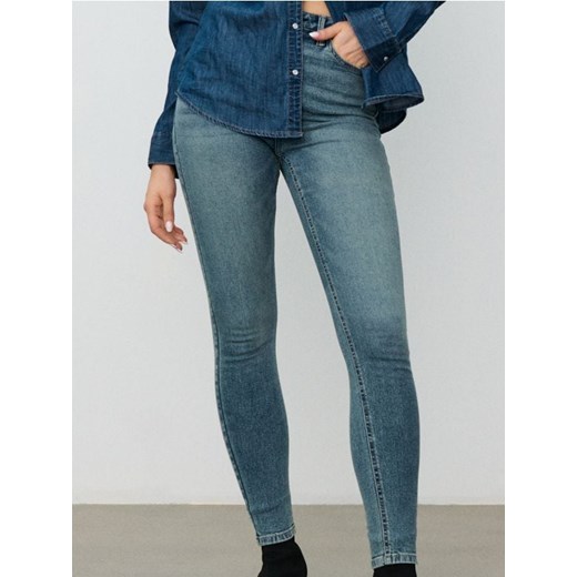 Sinsay - Spodnie jeansowe skinny - niebieski ze sklepu Sinsay w kategorii Spodnie damskie - zdjęcie 186218034