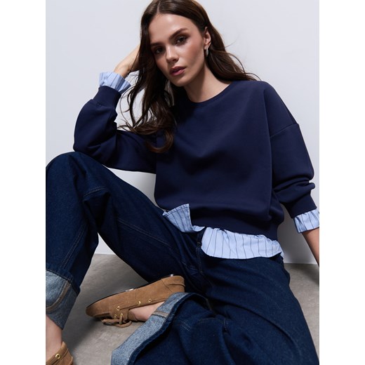 Mohito - Granatowa bluza ze wstawką koszulową - granatowy ze sklepu Mohito w kategorii Bluzy damskie - zdjęcie 186219830