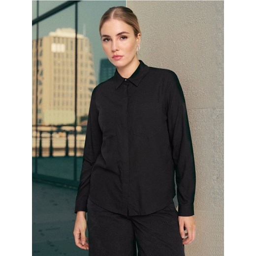 Sinsay - Wiskozowa koszula z kieszeniami - czarny ze sklepu Sinsay w kategorii Koszule damskie - zdjęcie 186221443