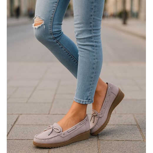 Fioletowe czółenka na niskim koturnie /B5-2 18219 W233/ ze sklepu Pantofelek24.pl w kategorii Mokasyny damskie - zdjęcie 186225582