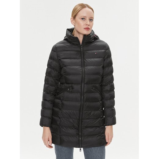 Tommy Hilfiger Kurtka zimowa WW0WW39221 Czarny Regular Fit ze sklepu MODIVO w kategorii Kurtki damskie - zdjęcie 186233790