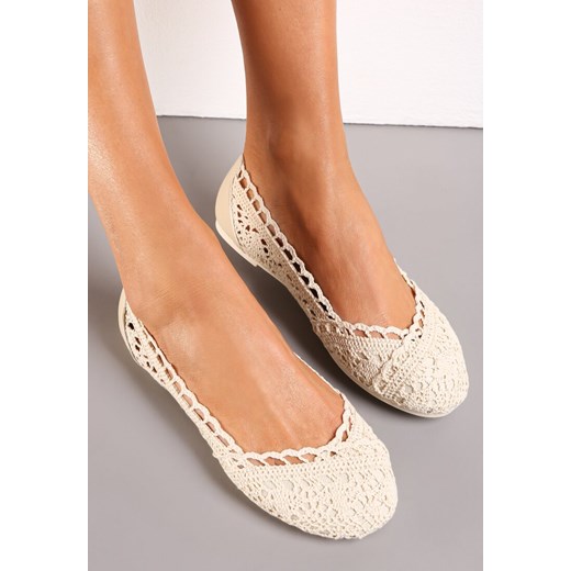 Beżowe Koronkowe Balerinki Wsuwane Treada ze sklepu born2be.pl w kategorii Balerinki - zdjęcie 186251194