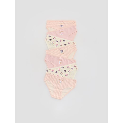 Reserved - Bawełniane majtki 7 pack Hello Kitty and Friends - wielobarwny - id: 828GX-MLC - marki Reserved - 186254201 Reserved - Bawełniane majtki 7 pack Hello Kitty and Friends - wielobarwny ze sklepu Reserved w kategorii Majtki dziecięce - zdjęcie 186254201