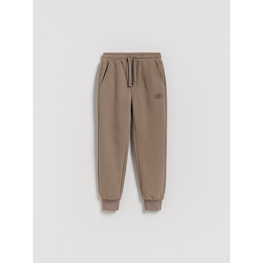 Reserved - Joggery z bawełną - ciemnobrązowy ze sklepu Reserved w kategorii Spodnie chłopięce - zdjęcie 186256694
