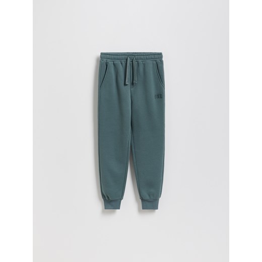 Reserved - Joggery z bawełną - zielony ze sklepu Reserved w kategorii Spodnie chłopięce - zdjęcie 186256703
