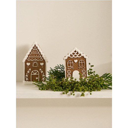 Sinsay - Dekoracja z motywem zimowym w kształcie domku z piernika - brązowy ze sklepu Sinsay w kategorii Dekoracje bożonarodzeniowe - zdjęcie 186261931