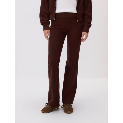 Reserved - Spodnie dresowe - brązowy ze sklepu Reserved w kategorii Spodnie damskie - zdjęcie 186262502
