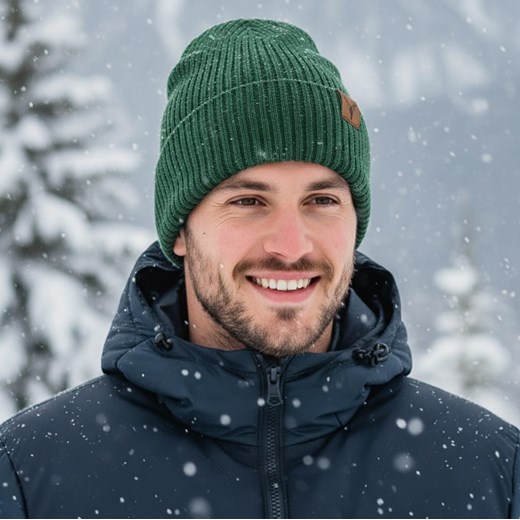 Ciepła Męska czapka zimowa Zielona L/XL ST-538E ze sklepu Stylion w kategorii Okulary przeciwsłoneczne damskie - zdjęcie 186265622