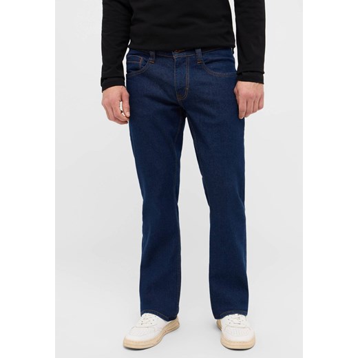 Męskie Spodnie Jeansowe Mustang Style Oregon Boot Denim Blue 1016342 5000 940 ze sklepu YouNeedit.pl w kategorii Jeansy męskie - zdjęcie 186266203