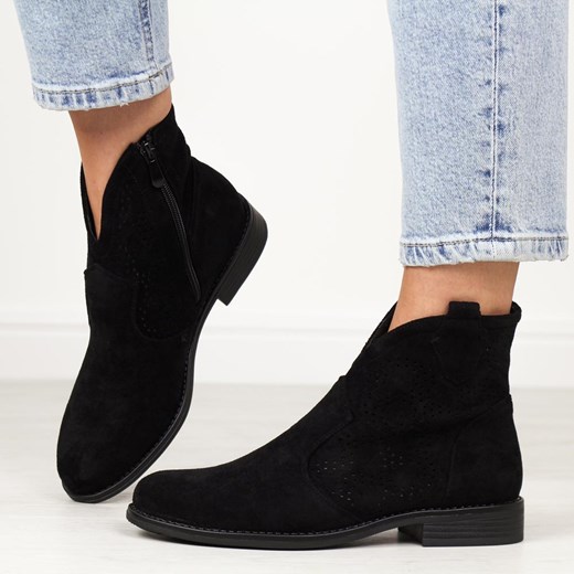 Czarne jesienne zamszowe ażurowe botki damskie S.Barski 151 ze sklepu suzana.pl w kategorii Botki - zdjęcie 186273983