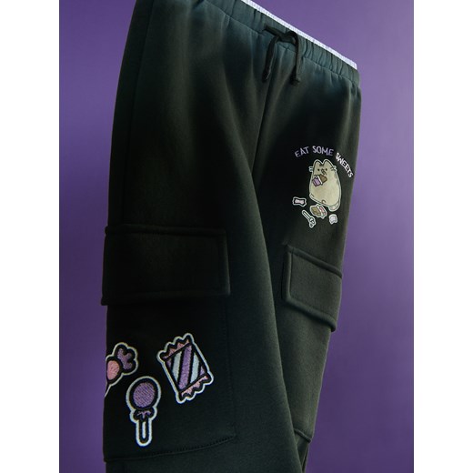 Reserved - Spodnie dresowe Pusheen - czarny ze sklepu Reserved w kategorii Bluzki dziewczęce - zdjęcie 186282563