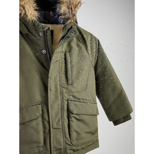 Reserved - Kurtka z kapturem - jasny zielony ze sklepu Reserved w kategorii Kurtki chłopięce - zdjęcie 186286683