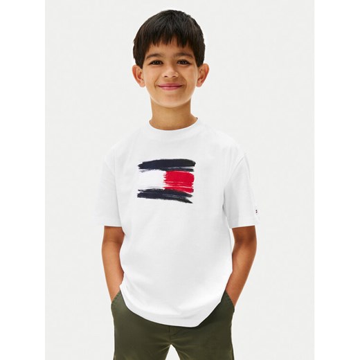 Tommy Hilfiger T-Shirt Flag Archive KB0KB10111 Biały Regular Fit ze sklepu MODIVO w kategorii T-shirty chłopięce - zdjęcie 186290880