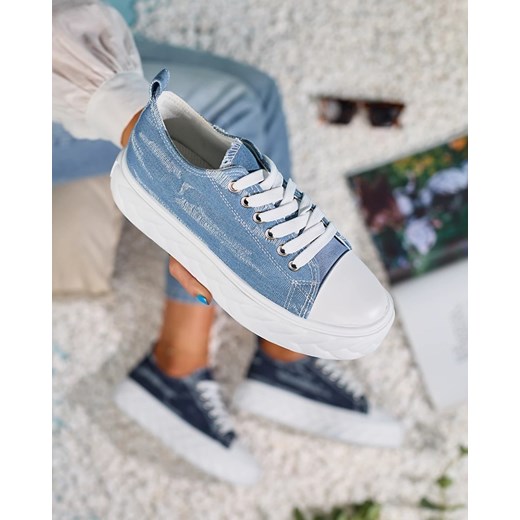 Royalfashion Niebieskie damskie jeansowe trampki z przetarciami Nerolera ze sklepu royalfashion.pl w kategorii Trampki damskie - zdjęcie 186293221