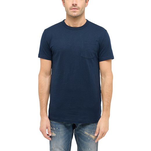 Męski T-Shirt Mustang Style Amado Dark Sapphire 1016276 4136 ze sklepu YouNeedit.pl w kategorii T-shirty męskie - zdjęcie 186293333
