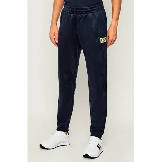 EA7 Spodnie dresowe | Slim Fit ze sklepu Gomez Fashion Store w kategorii Spodnie męskie - zdjęcie 186301930
