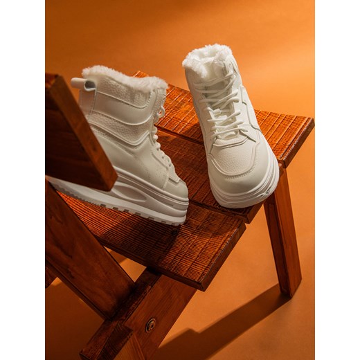 Sinsay - Sneakersy zimowe z futerkiem - biały Sinsay 39 Sinsay