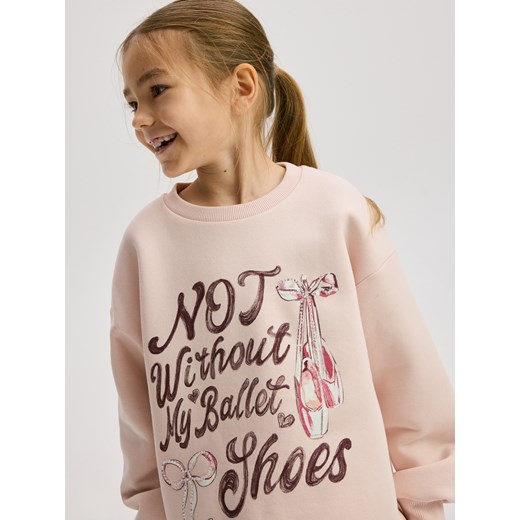 Reserved - Bluza z napisem - pastelowy róż ze sklepu Reserved w kategorii Bluzy dziewczęce - zdjęcie 186312553