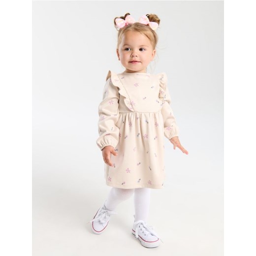 Sinsay - Sukienka z ozdobnymi falbanami na rękawach w delikatną jodełkę - kremowy ze sklepu Sinsay w kategorii Sukienki niemowlęce - zdjęcie 186317434