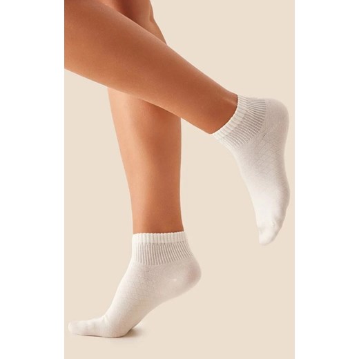 Skarpetki ażurowe za kostkę ecru SW059, Kolor ecru, Rozmiar 39-42, Gabriella ze sklepu Intymna w kategorii Skarpetki damskie - zdjęcie 186327372