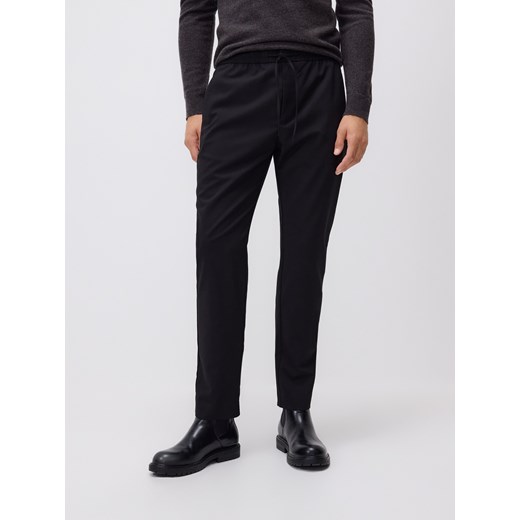 Reserved - Spodnie joggery - czarny ze sklepu Reserved w kategorii Spodnie męskie - zdjęcie 186330451
