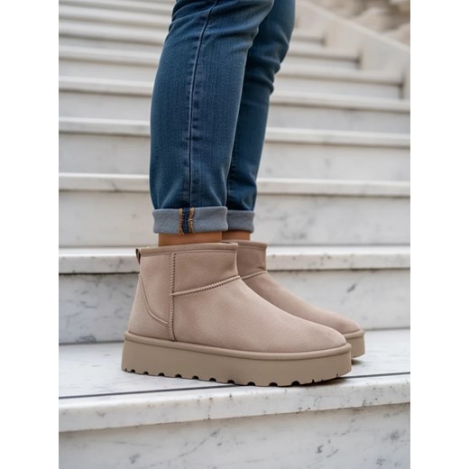 Royalfashion Buty a'la śniegowce damskie na platformie Dagodo ze sklepu royalfashion.pl w kategorii Śniegowce damskie - zdjęcie 186332890