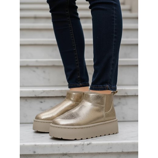 Royalfashion Buty a'la śniegowce damskie na platformie Dagodo ze sklepu royalfashion.pl w kategorii Śniegowce damskie - zdjęcie 186337121