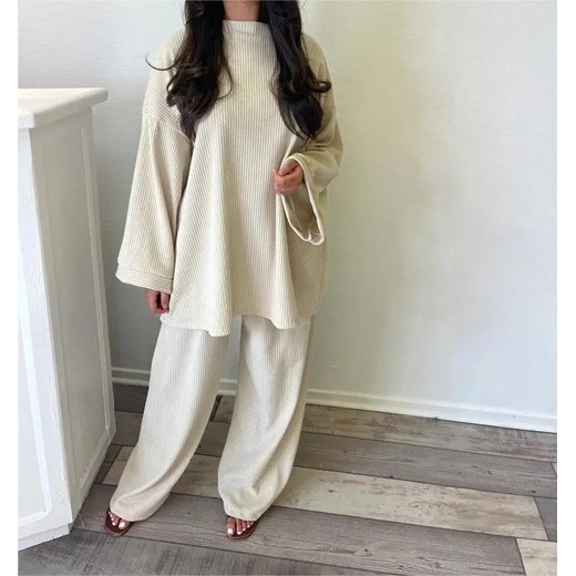 Damski komplet z długą bluzką - Kremowy S ze sklepu Intimica.pl w kategorii Komplety i garnitury damskie - zdjęcie 186354272