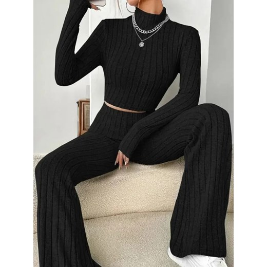 Dwuczęściowy damski zestaw w pręgi - Czarny S ze sklepu Intimica.pl w kategorii Komplety i garnitury damskie - zdjęcie 186355862