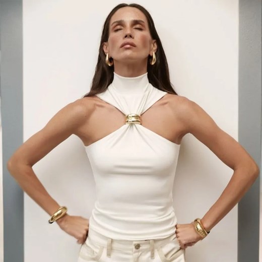 Elegancki top z ozdobnym elementem - Biały S ze sklepu Intimica.pl w kategorii Bluzki damskie - zdjęcie 186356700