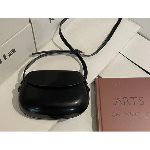 Mała stylowa torebka - Czarny ze sklepu Intimica.pl w kategorii Nerki - zdjęcie 186362902