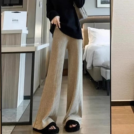 Rozpinane spodnie damskie - Beżowy S ze sklepu Intimica.pl w kategorii Spodnie damskie - zdjęcie 186365692