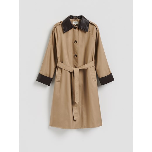 Reserved - Trencz z kontrastowymi wykończeniami - beżowy ze sklepu Reserved w kategorii Płaszcze damskie - zdjęcie 186380382