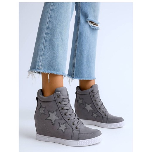 Szare sneakersy na niskim koturnie /A3-2 8010 T393/ ze sklepu Pantofelek24.pl w kategorii Botki - zdjęcie 186383671