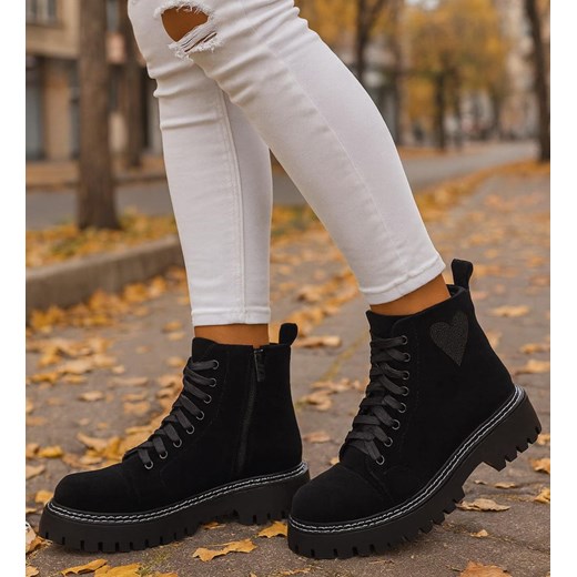 Czarne sznurowane botki trapery na platformie /F7-2 18247 W437/ ze sklepu Pantofelek24.pl w kategorii Workery damskie - zdjęcie 186383910