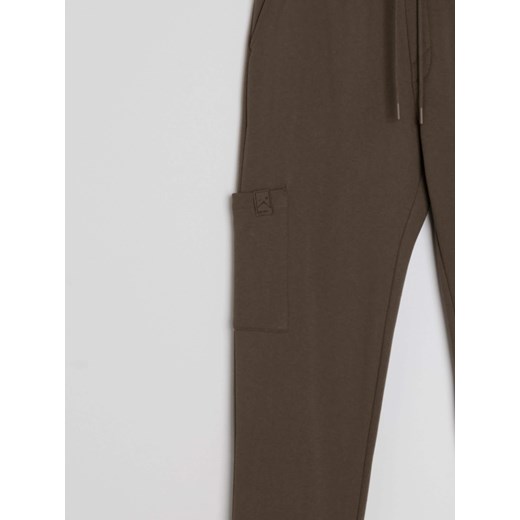Sinsay - Spodnie jogger - brązowy Sinsay 2XL Sinsay