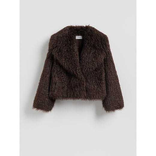 Reserved - Kurtka z imitacji futra - ciemnobrązowy - id: 680HD-89X - marki Reserved - 186390381 Reserved - Kurtka z imitacji futra - ciemnobrązowy ze sklepu Reserved w kategorii Futra damskie - zdjęcie 186390381