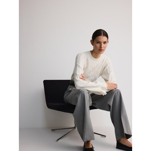 Reserved - Luźne spodnie z zakładkami - jasnoszary Reserved M promocja Reserved