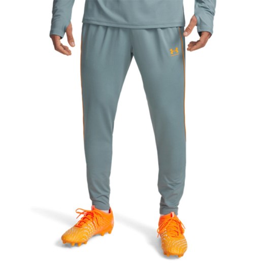 Męskie spodnie treningowe Under Armour UA M Challenger Training Pnt - zielone ze sklepu Sportstylestory.com w kategorii Spodnie męskie - zdjęcie 186395702